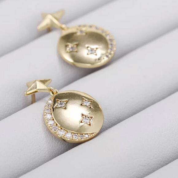 NEW 18K yellow gold plated zircon star & moon round drop earrings jewelry B19A - Picture 4 of 10
